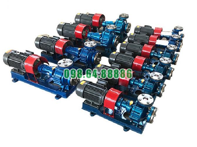Bơm dầu gia nhiệt RY100-65-200A công suất 22 kW, cột áp 44 m, lưu lượng 94 m3/h